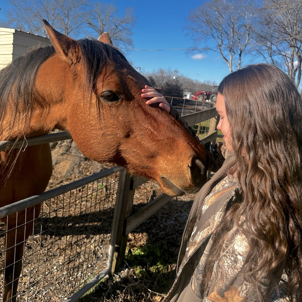 Meet your Posher, Sierra Ann